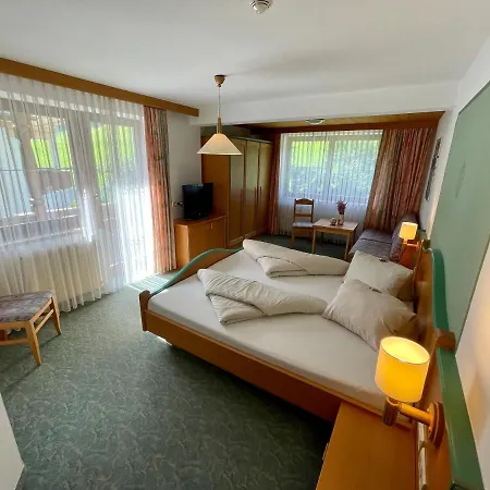 Hotel Stoanerhof Mayrhofen