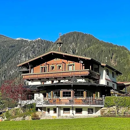 Hotel Stoanerhof Mayrhofen