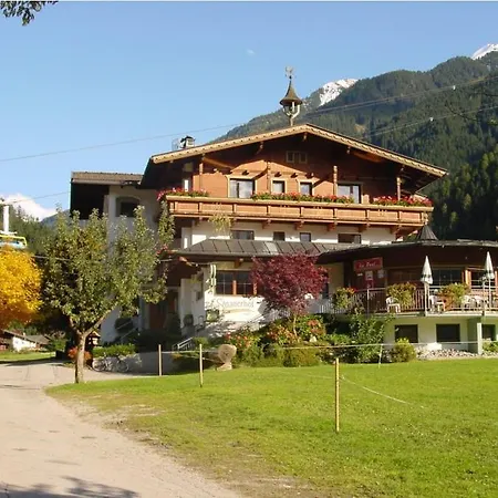 Stoanerhof فندق