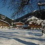 Hotel Hotel Gasthof Stoanerhof 3*