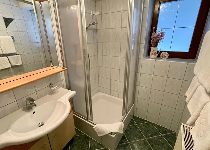 מלון Stoanerhof 3*